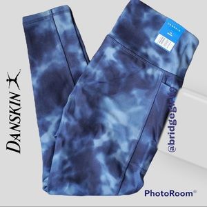 Danskin 7/8th Super Soft Leggings - Blue Navy Wash Print